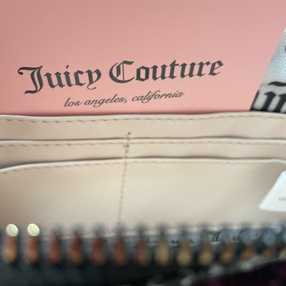✅✅✅✅SOLD ✅✅✅✅✅✅✅✅JUICY COUTURE WRISTLET  NEW AUTHENTIC - Picture 4 of 10